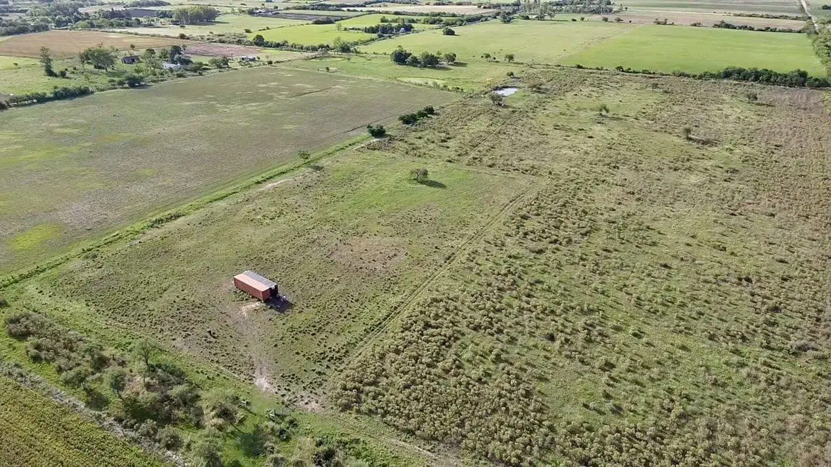 Chacra 9 ha con 2 contenedores a orillas PORVENIR 3