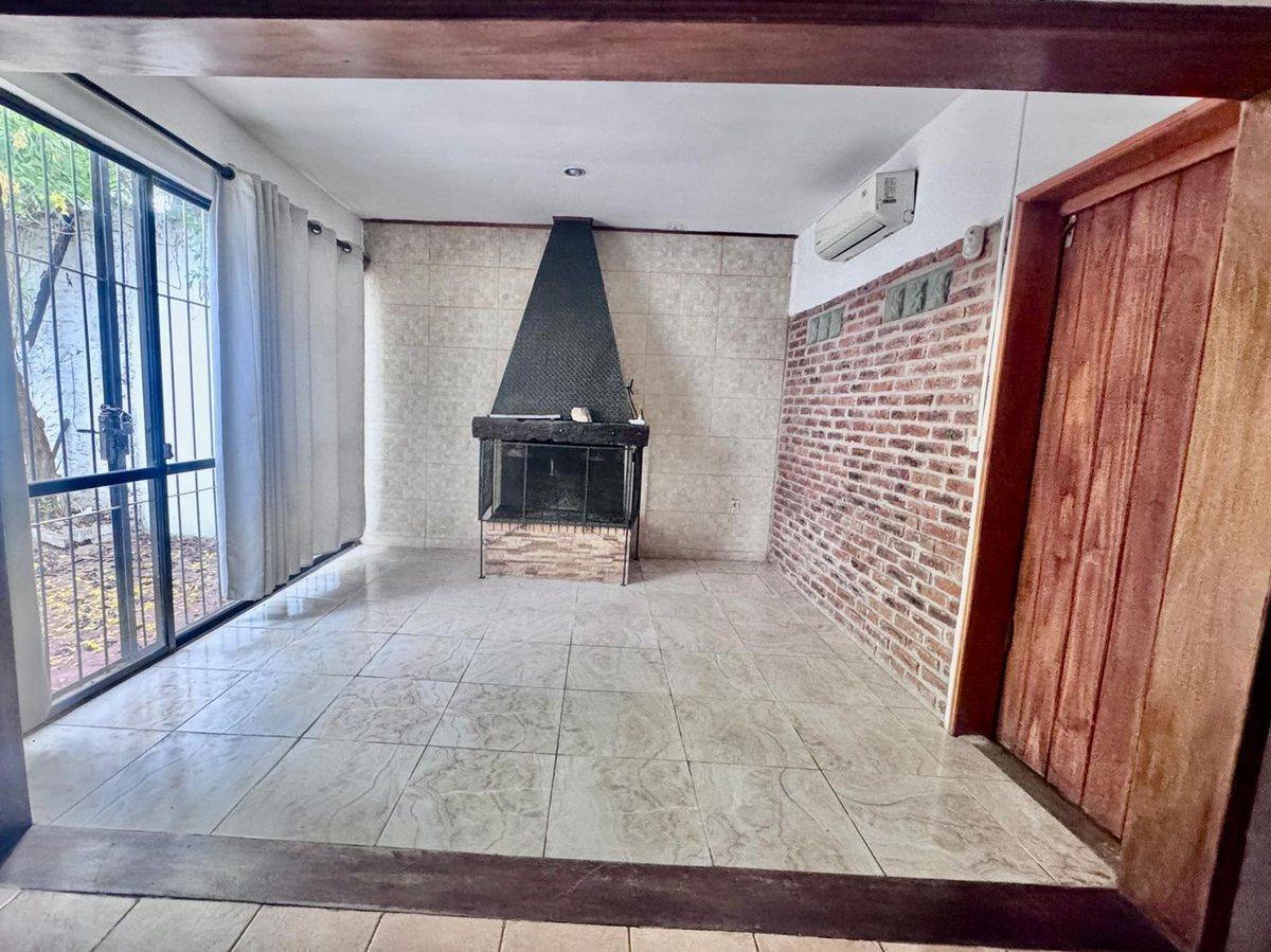 Foto de Casa con 2 dormitorios y garage., imagen 3