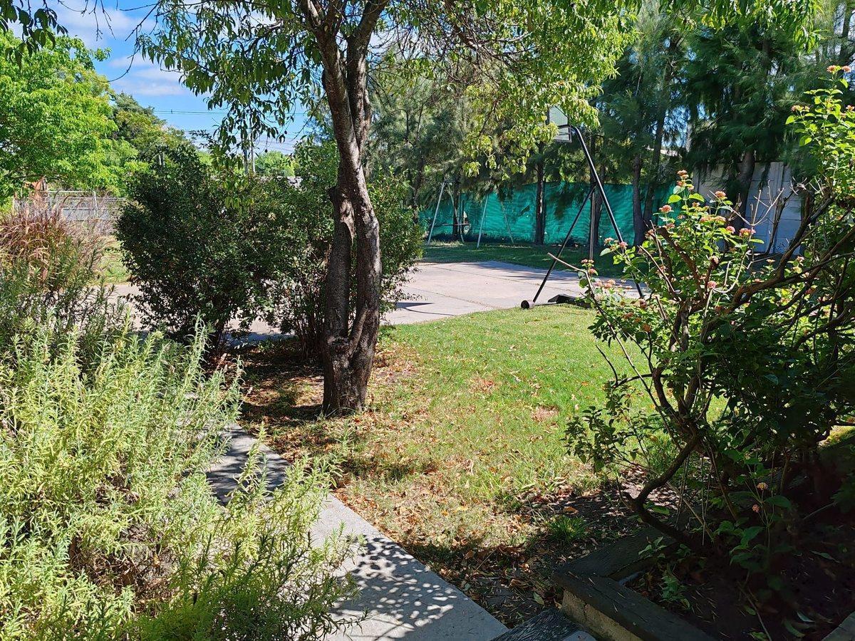 Foto de BUENA CASA CON AREAS VERDES Y PISCINA EN ZONA ESTE, imagen 3