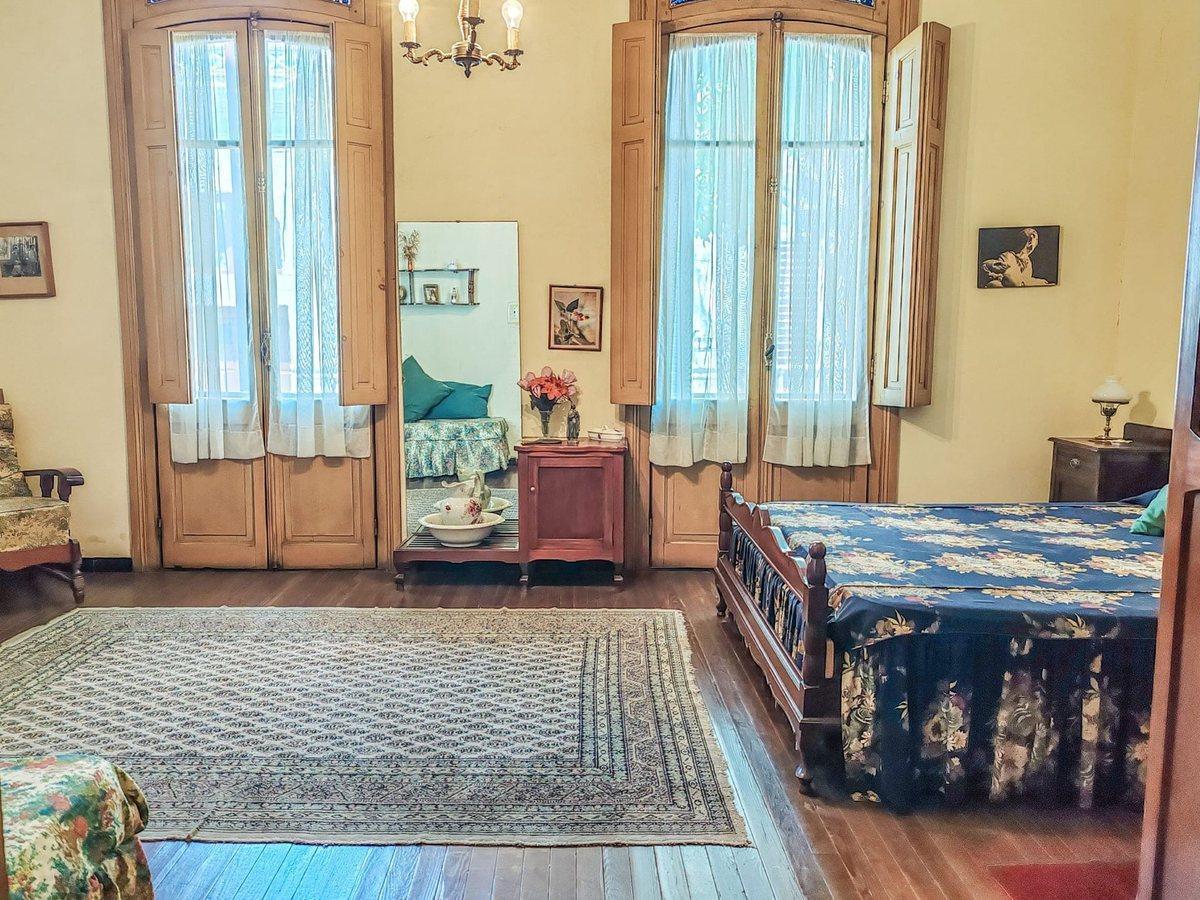 Foto de GRAN CASA EN VENTA – CENTRO DE PAYSANDU, imagen 2