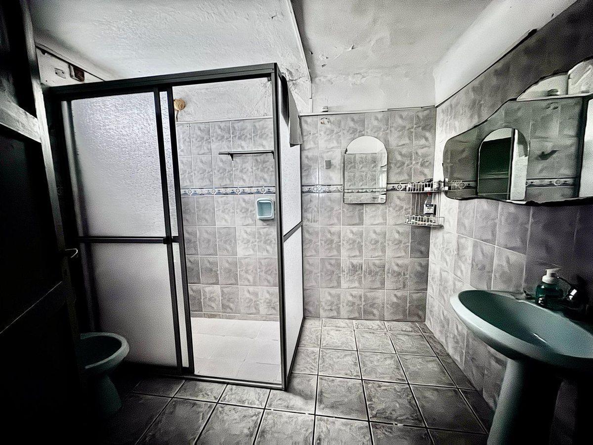Foto de Casa con 2 dormitorios y garage., imagen 5