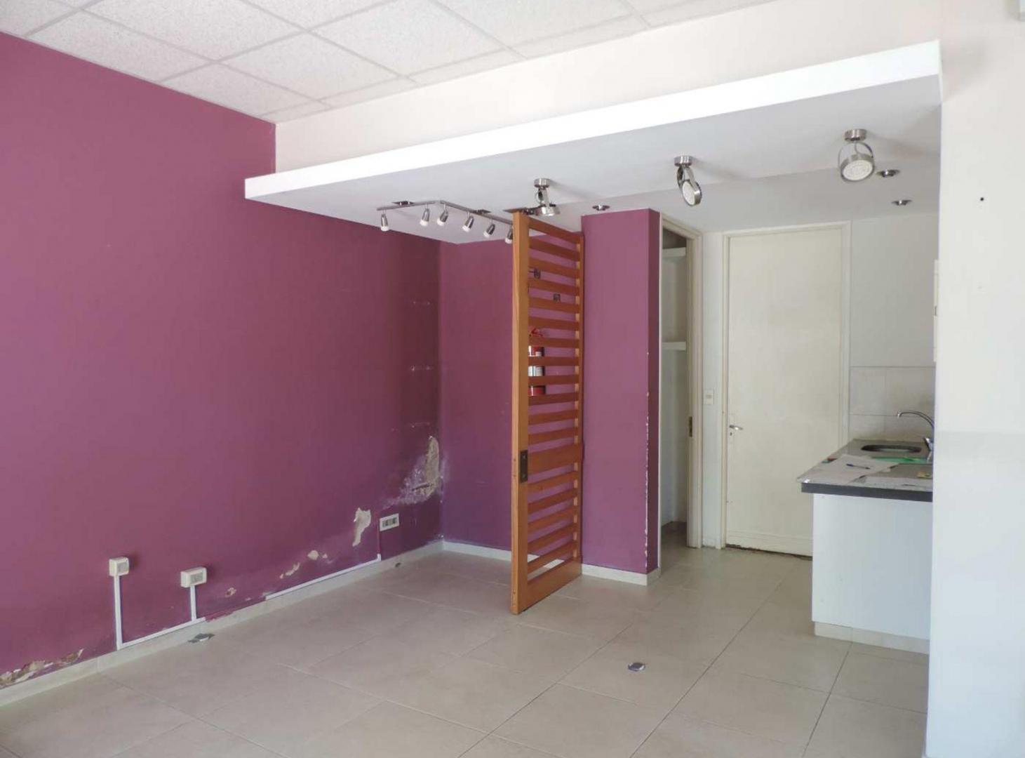 Foto de Local centrico ideal para escritorio profesional, imagen 2