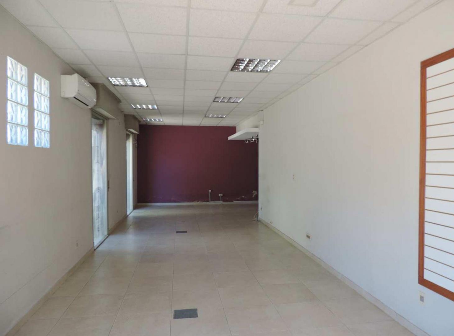 Foto de Local centrico ideal para escritorio profesional, imagen 1