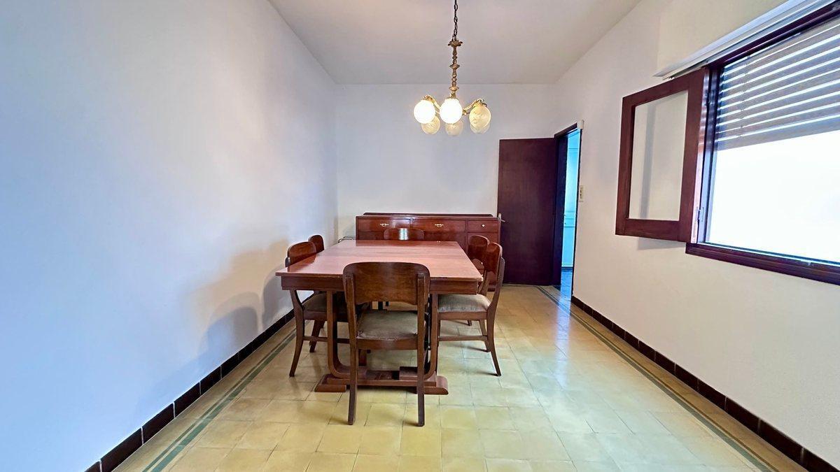 Foto de VENTA CASA CENTRICA CON GARAGE, imagen 1