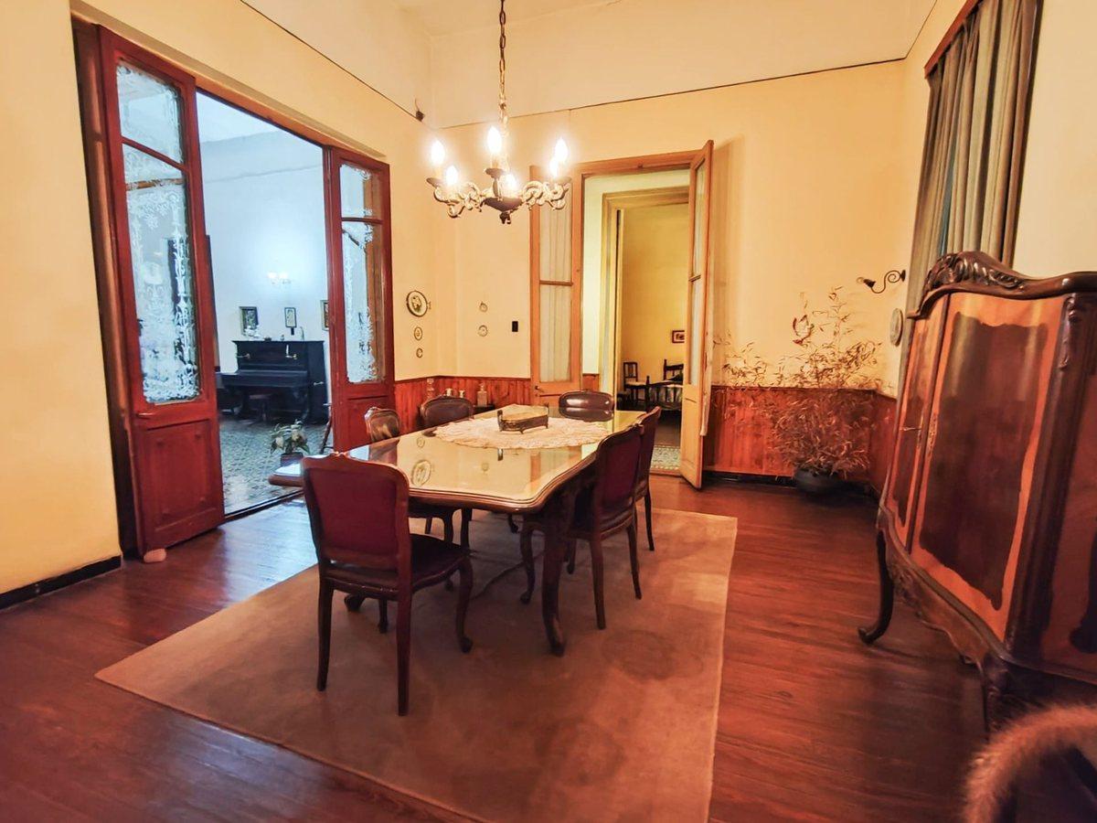 Foto de GRAN CASA EN VENTA – CENTRO DE PAYSANDU, imagen 1