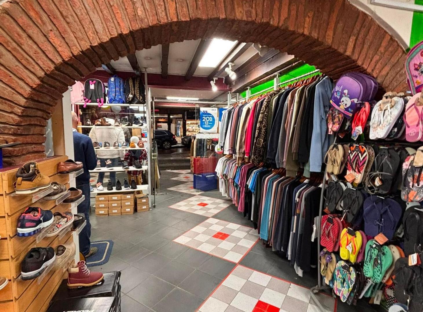 Foto de Local comercial en el corazón de Salto, imagen 4