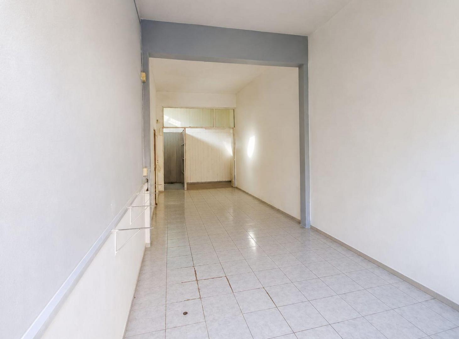 Foto de Excelente local comercial centrico, imagen 3