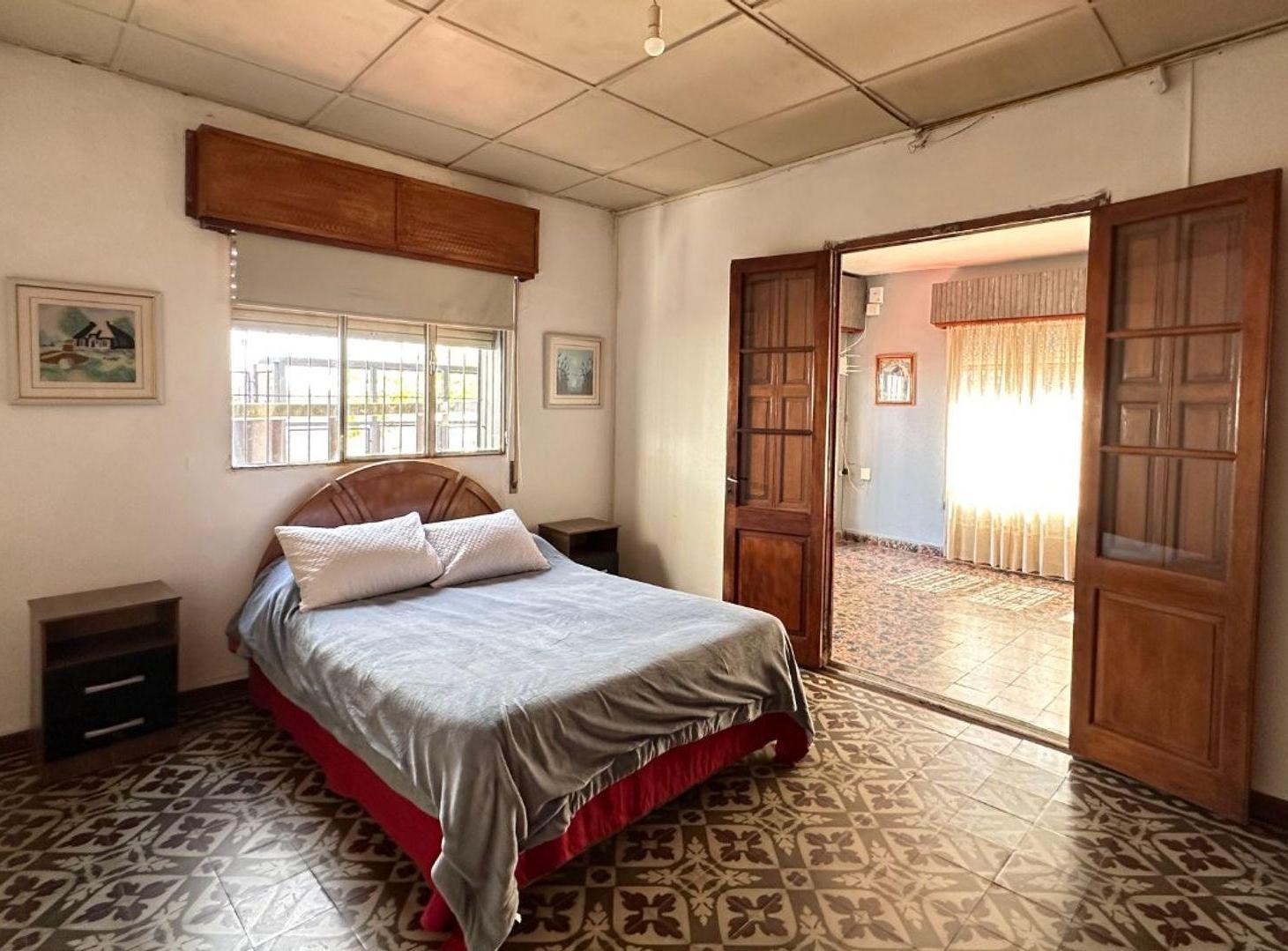 Foto de Casa con patio, parrillero y gran potencial, imagen 5