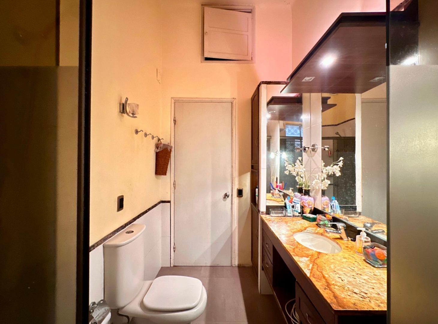 Foto de GRAN CASA EN VENTA 5 DORMITORIOS, imagen 2