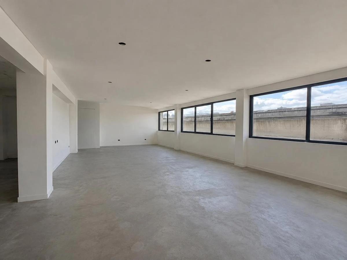 Foto de Edificio Corporativo 1.200 m² Renovado a Nuevo | Plantas Libres | La, imagen 4