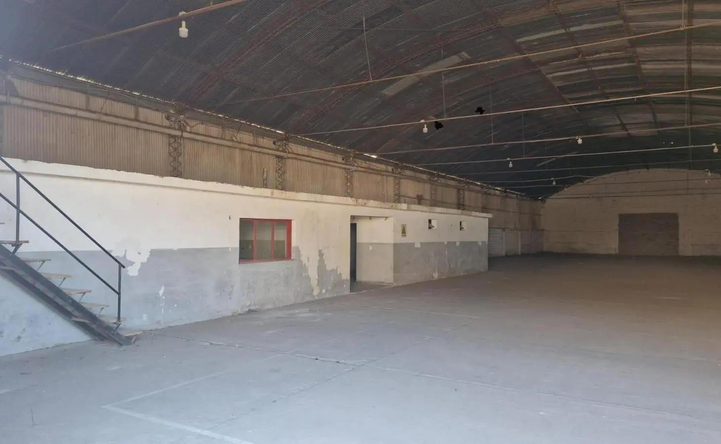 Galpón  en alquiler en Parque Industrial  de Salta - Son dos naves que suman 2200m2 3