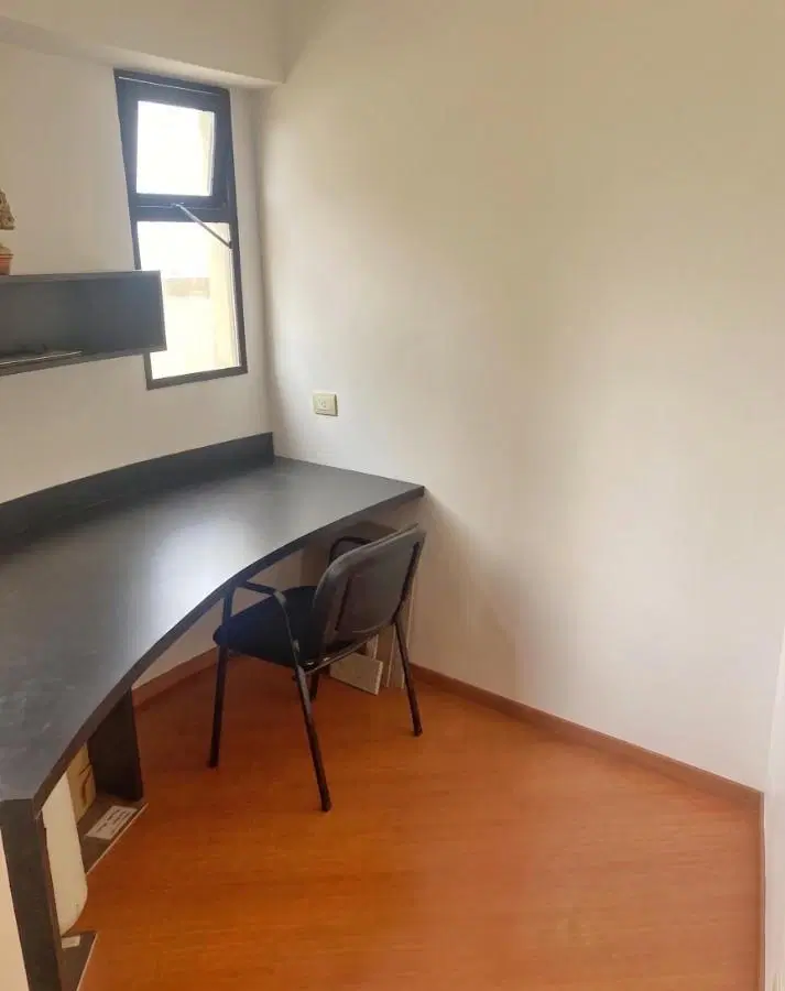 Oficina amoblada en zona centro | Alvear al 300 2