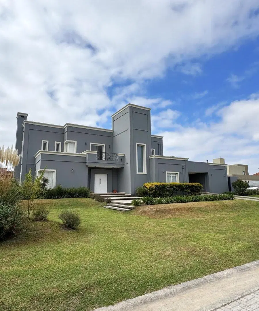 Casa en venta en Club de Campo El Tipal de 4 dormitorios 4