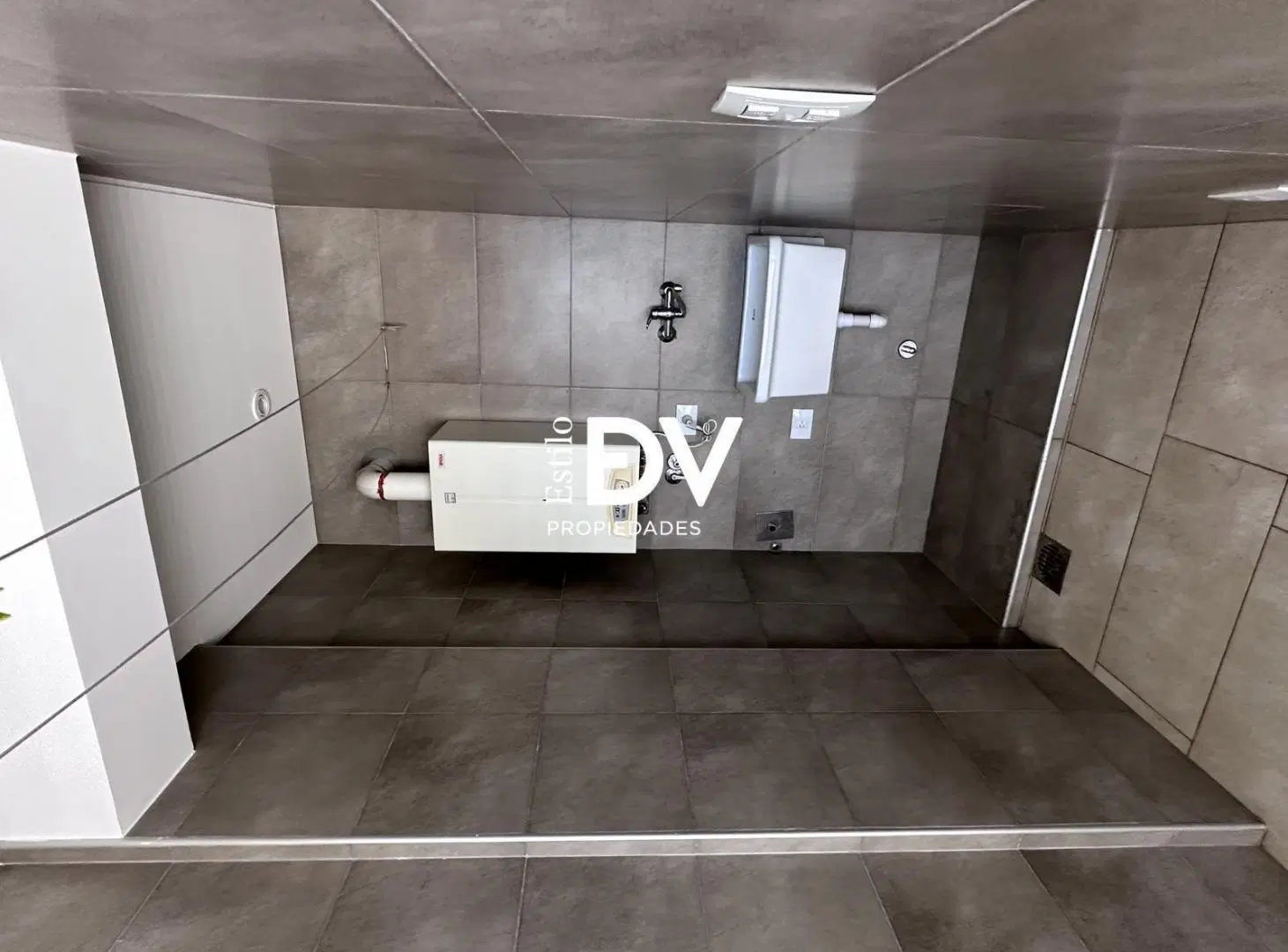 Departamento 2 ambientes en alquiler con cochera y balcón 5