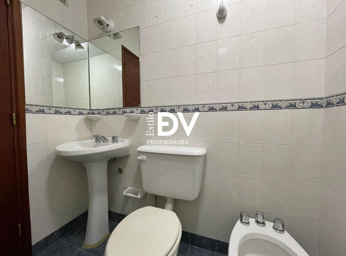 Foto de Departamento 2 ambientes en alquiler en Dean Funes al 300, imagen 5