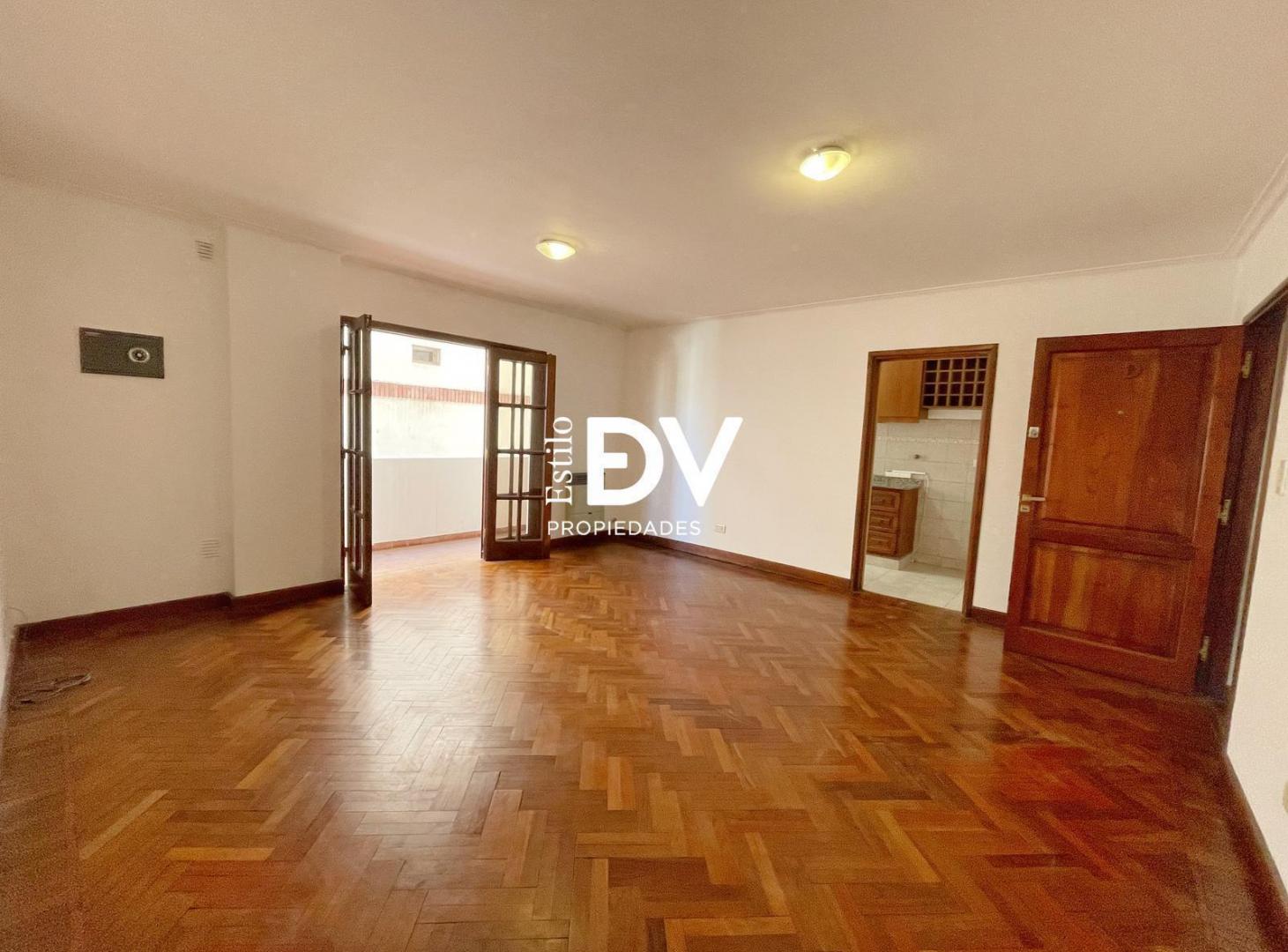 Foto de Departamento 2 ambientes en alquiler en Dean Funes al 300, imagen 4