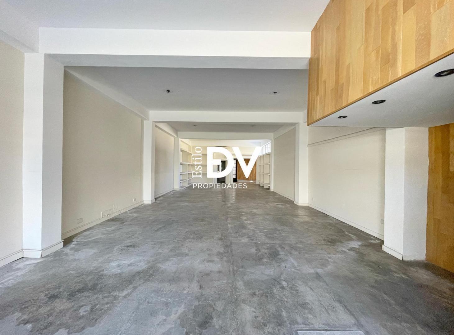 Foto de Local comercial de 160m2 sobre Av. Bicentenario - zona shopping, imagen 3