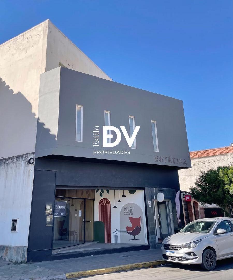 Foto de Local comercial de 160m2 sobre Av. Bicentenario - zona shopping, imagen 1