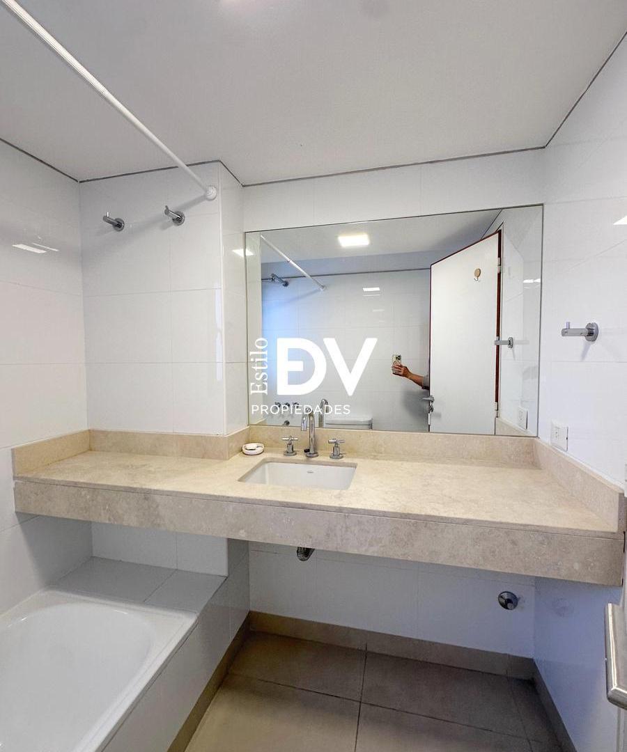 Foto de Departamento de 2 ambientes en alquiler con terraza verde – Alsina 757, imagen 5