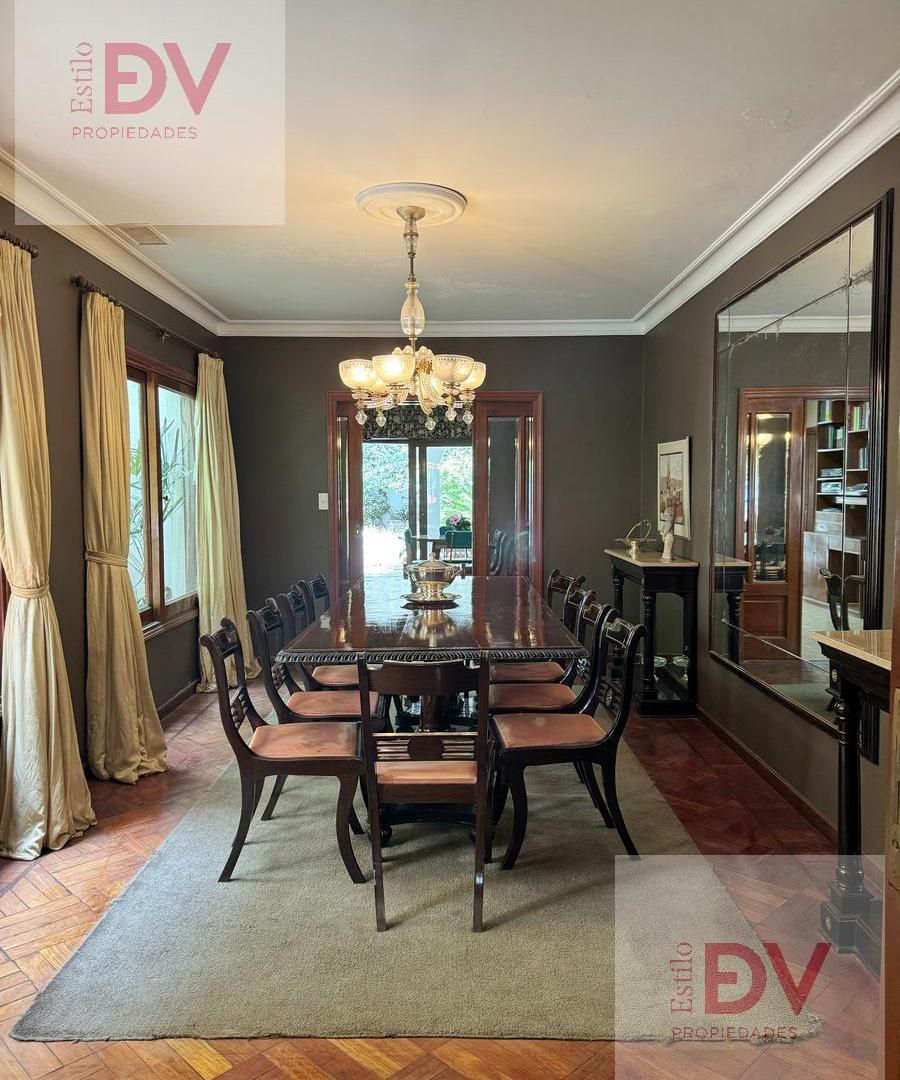 Foto de Casa en VENTA - 6 dormitorios con cochera - Alvarado al 900, imagen 1