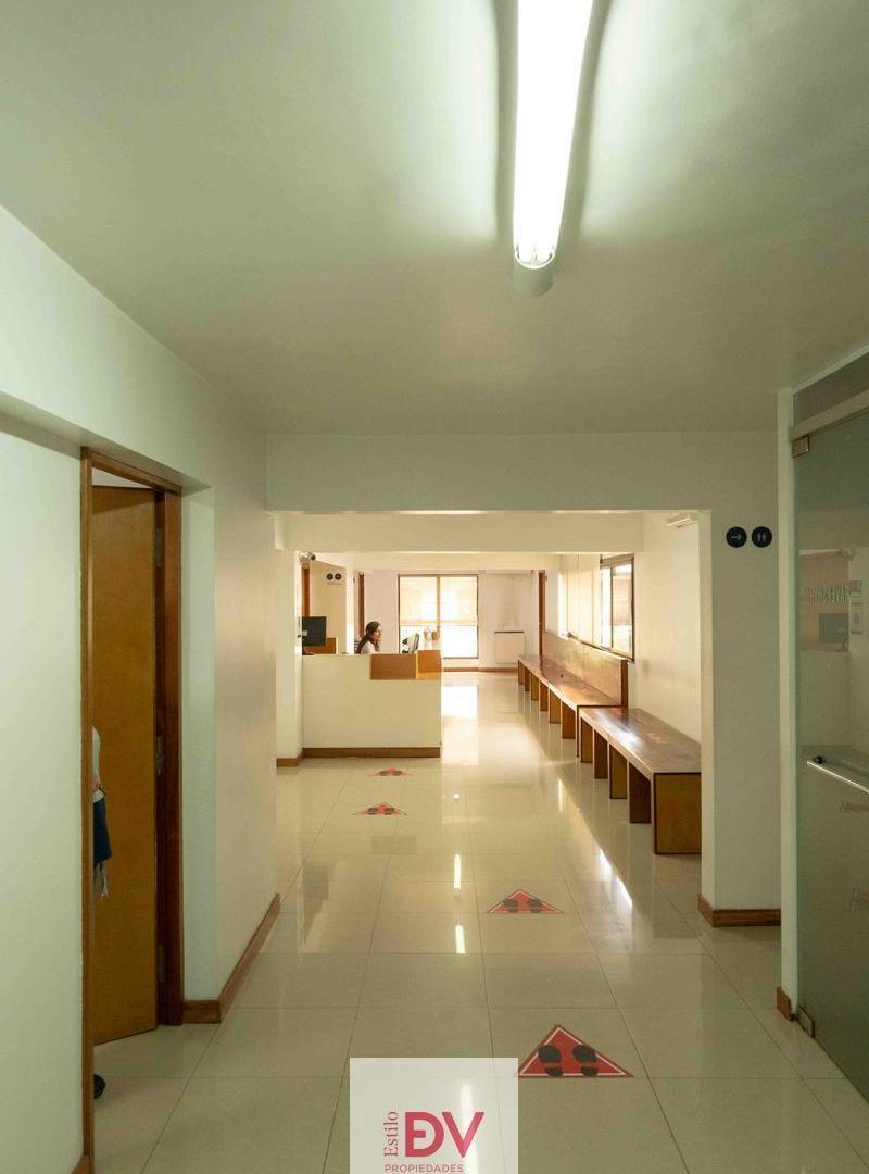 Foto de Oficina premium en venta - 158 m² - Dean Funes 400, imagen 4