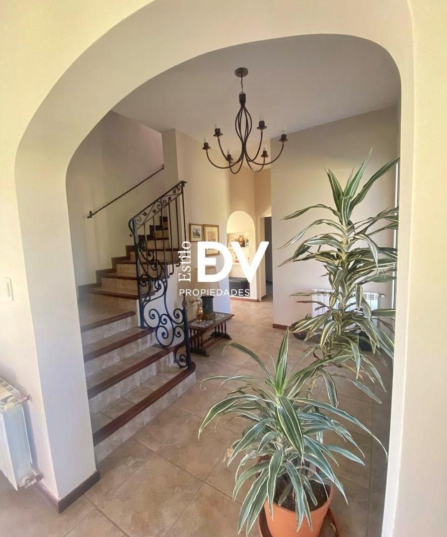 Foto de Casa de 3 dormitorios con suite, pileta y galería con asador – Club de, imagen 5