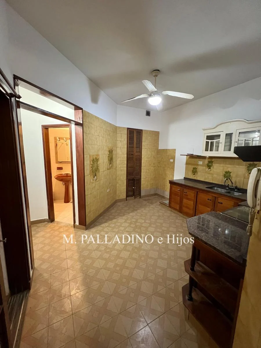 Casa 5 Ambientes en Block Dos Plantas con Garage, Patio y Balcon 3