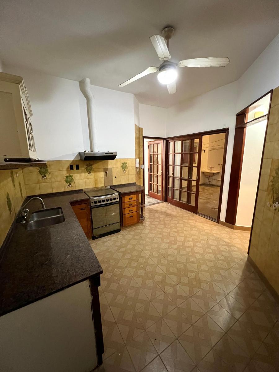 Casa en Block con 2 Departamentos Independientes 140 m² con Cochera 3