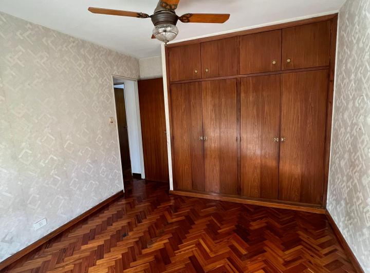 Departamento 4 Ambientes con Patio y Balcon Frente del Parque Chacabuco 5