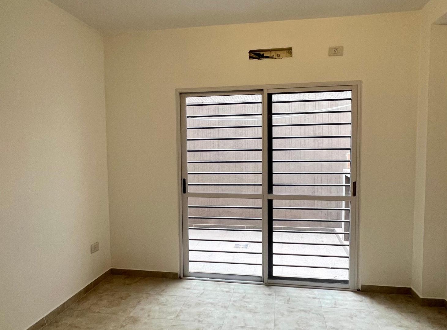 Foto de Departamento 2 Ambientes Con Patio en Flores, imagen 2