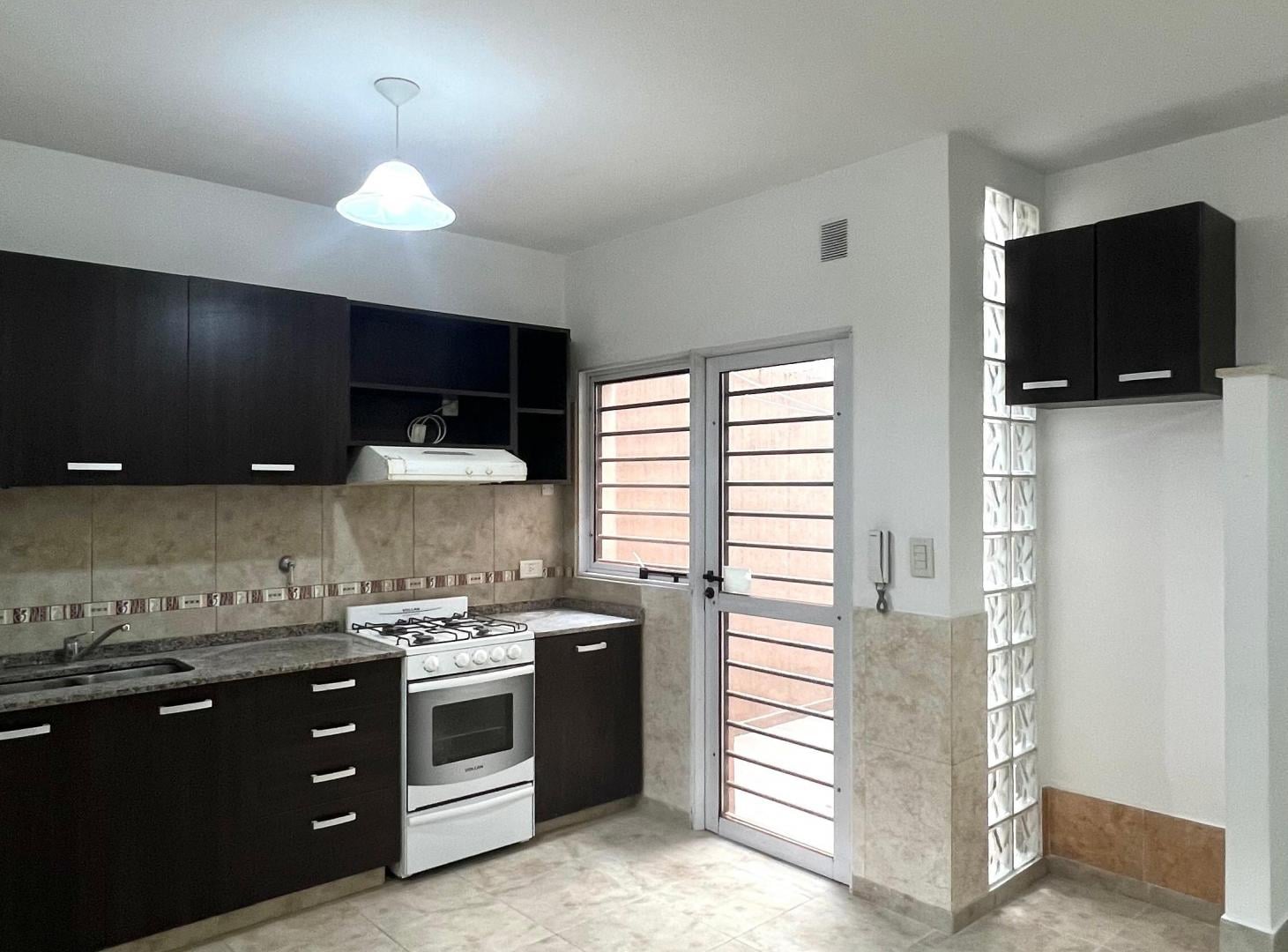 Foto de Departamento 2 Ambientes Con Patio en Flores, imagen 4