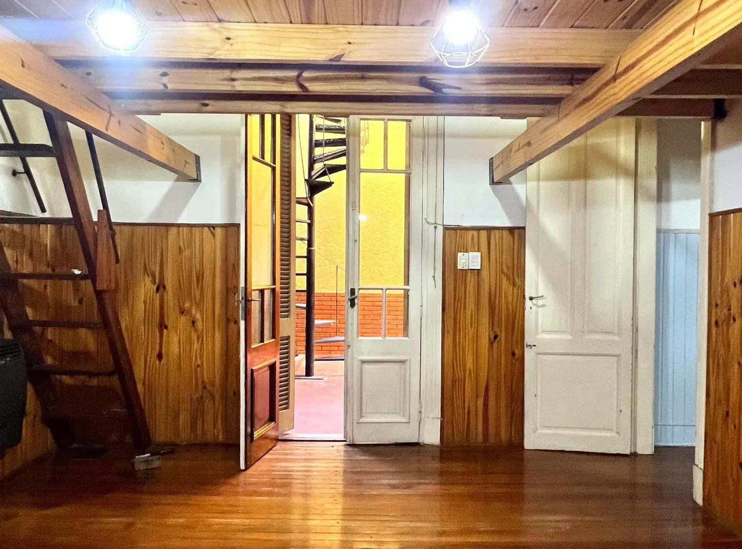 Tipo Casa 3 Ambientes Con Patio, Terraza y Cochera en Parque Chacabuco 3