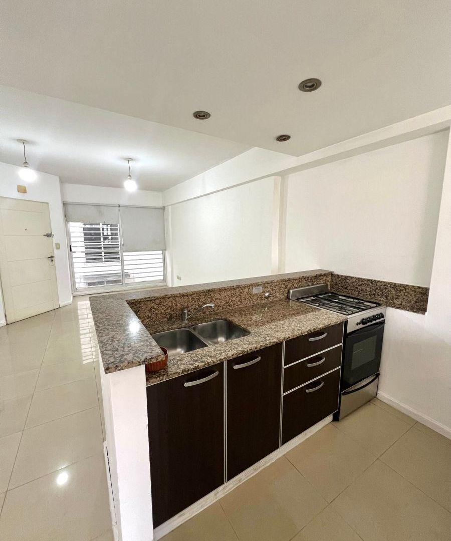 Foto de Alquiler Departamento 1 Ambiente y Medio con Balcón. Edificio con, imagen 5