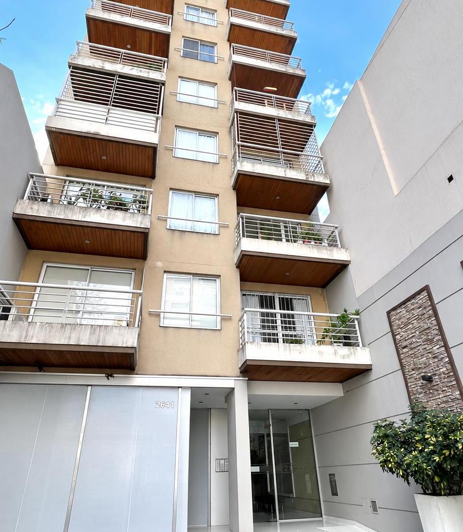 Foto de Monoambiente moderno con Balcón en Flores, imagen 1