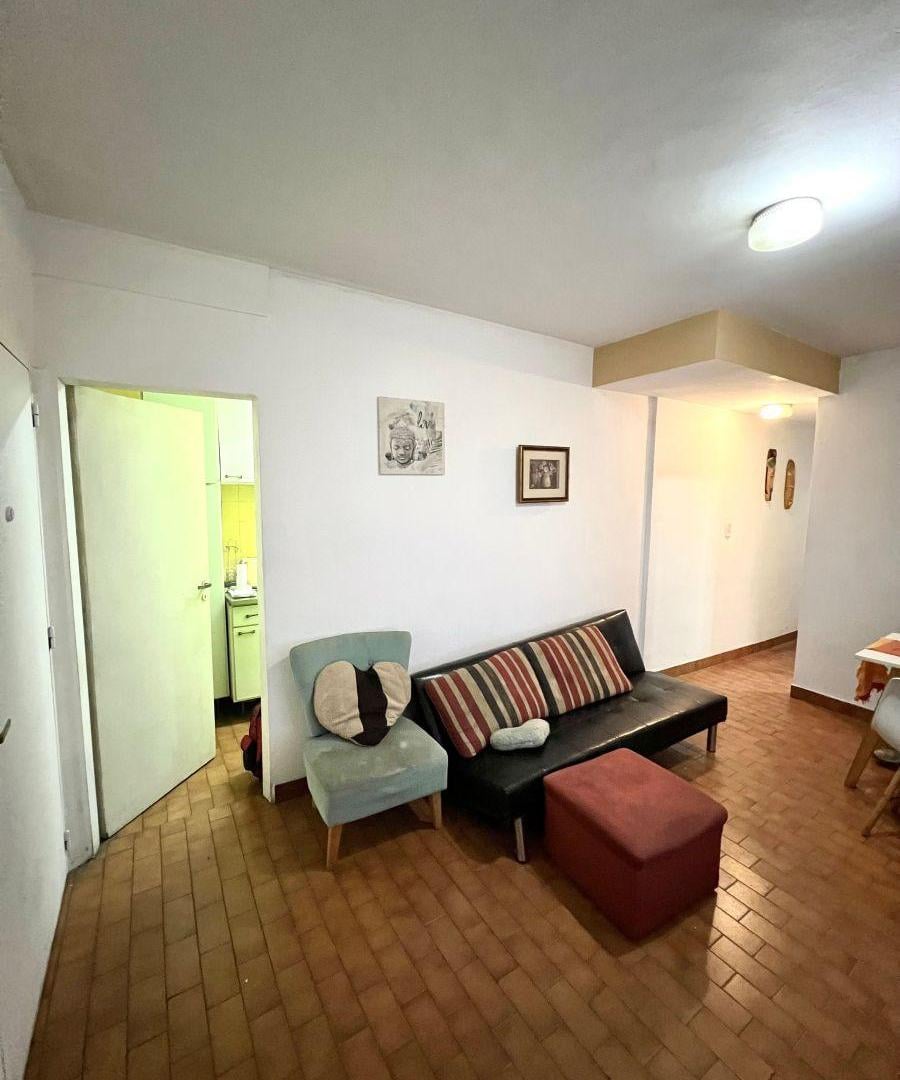 Foto de Alquilo Departamento 2 Ambientes Amplios En Parque Chacabuco, imagen 1