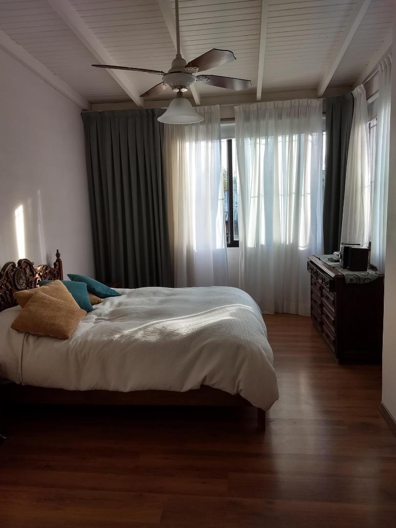 Foto de Casa 4 dormitorios parque pileta quincho Adrogue Permuta, imagen 4