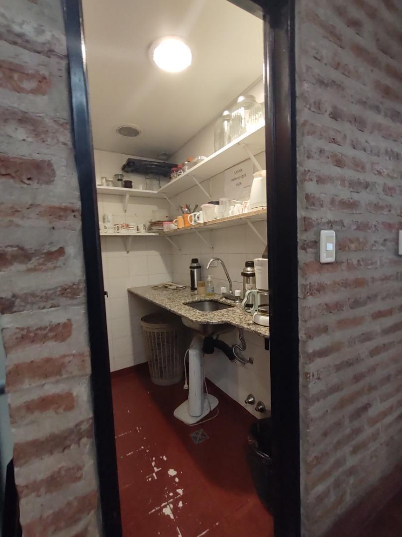 Foto de Oficinas en alquiler Abasto Amplias Co Work doble altura, imagen 4