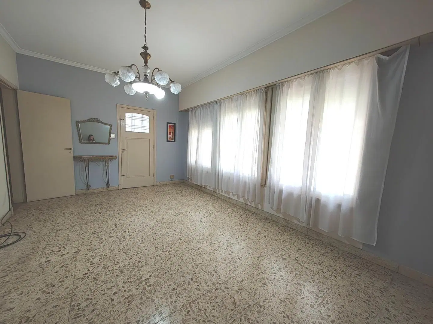 Casa en venta Temperley 3 dormitorios jardin garage taller 5