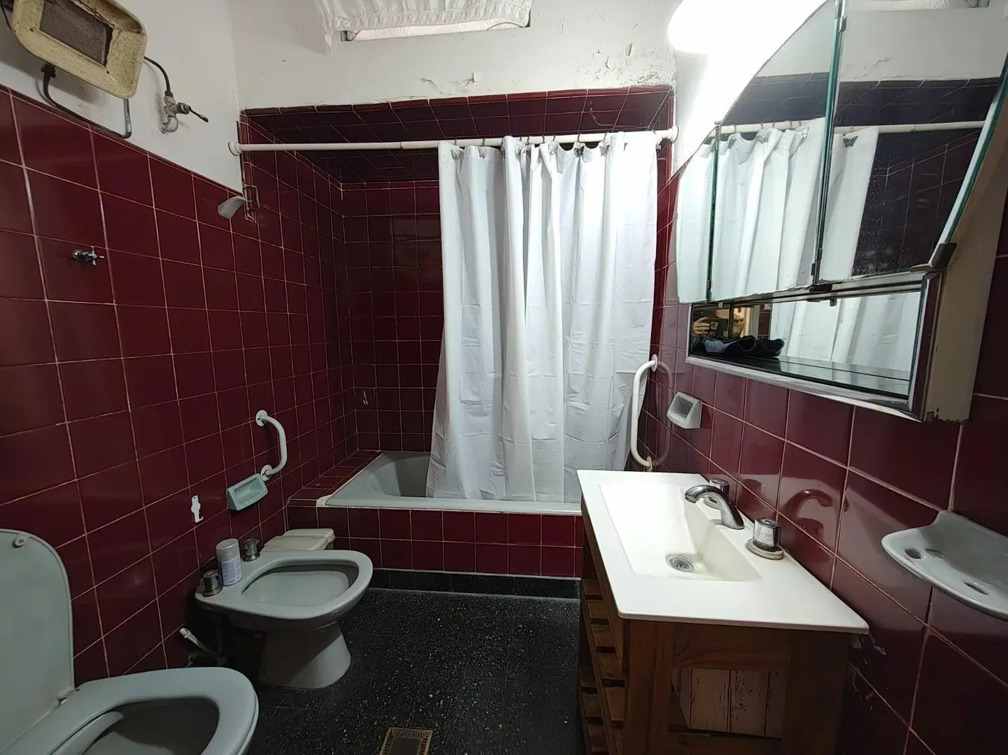 Casa en venta Temperley 3 dormitorios jardin garage taller 4