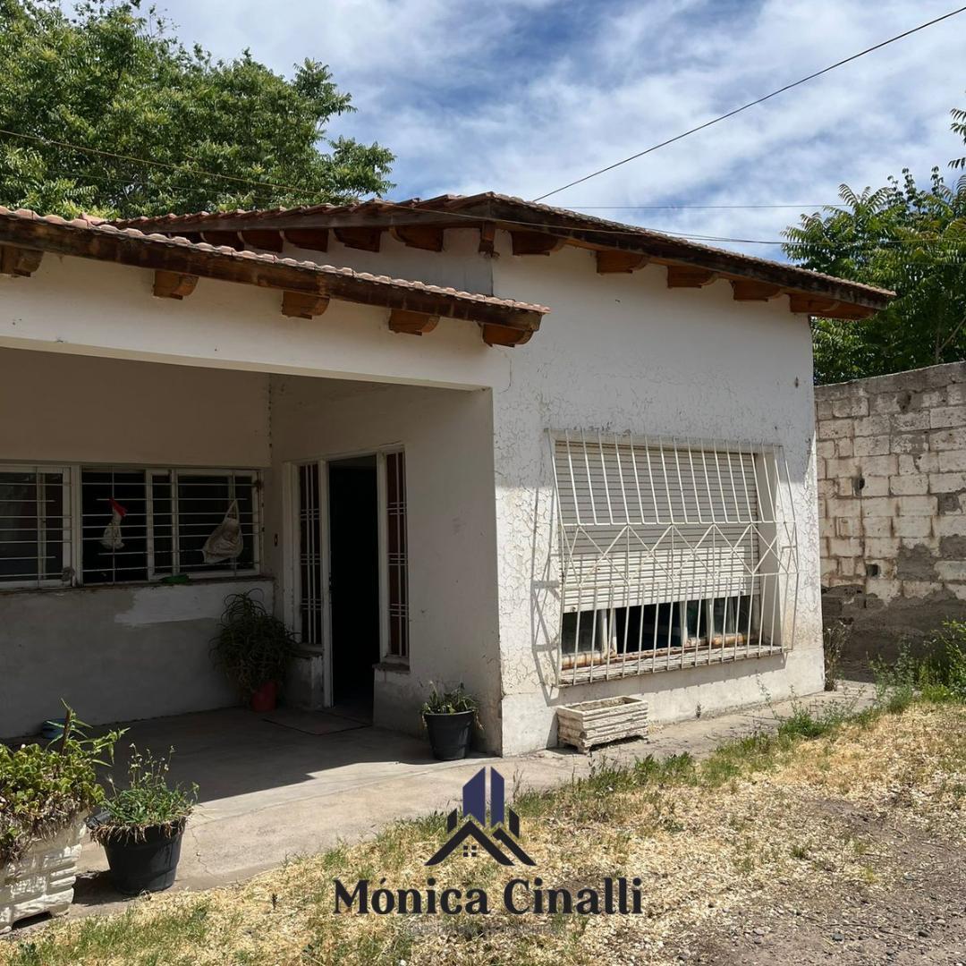 Casa en Villa Regina 2