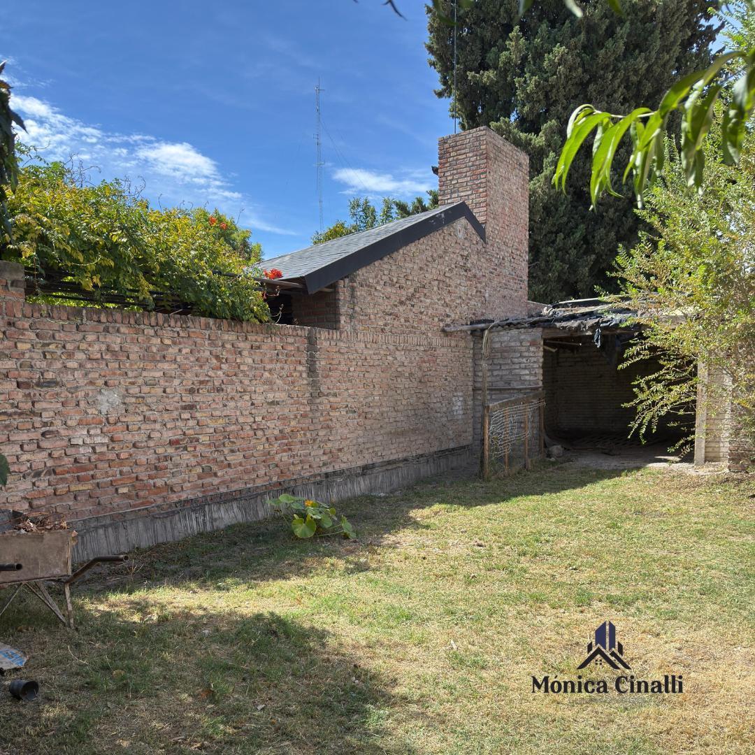 Casa en Villa Regina 4