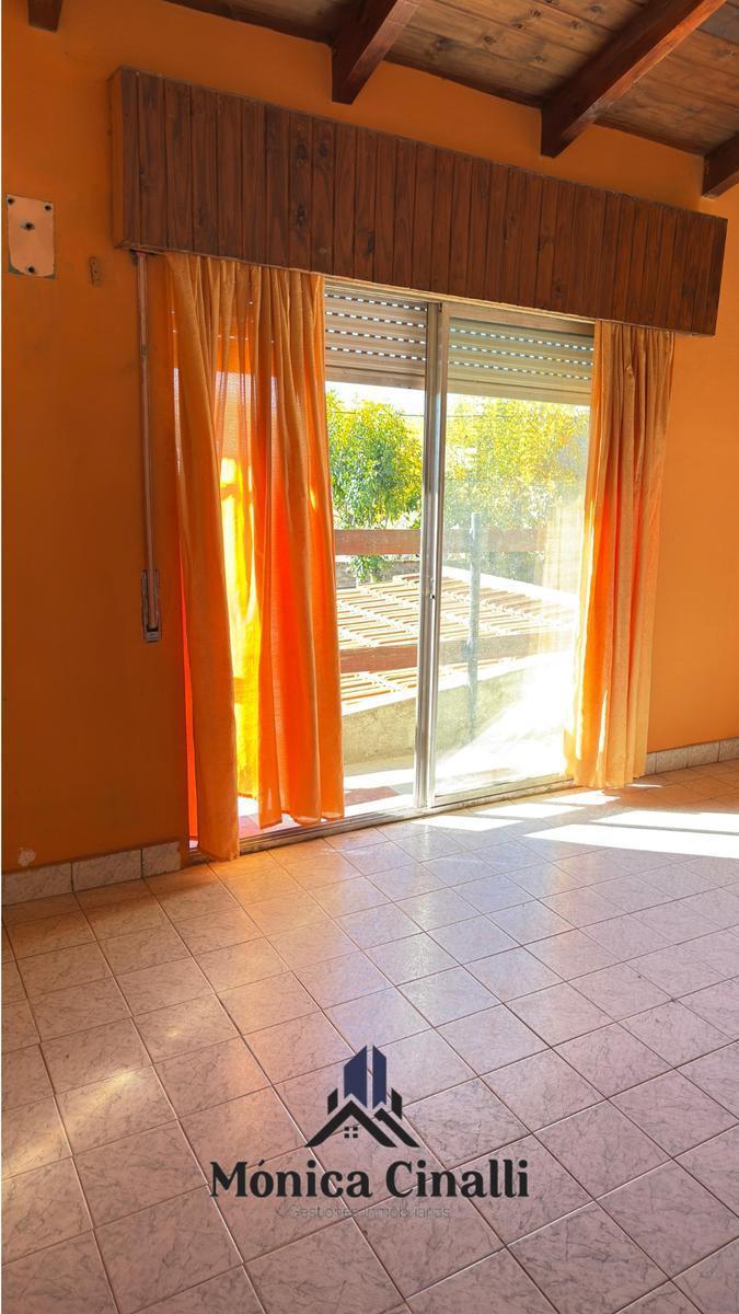 Casa en Villa Regina 1