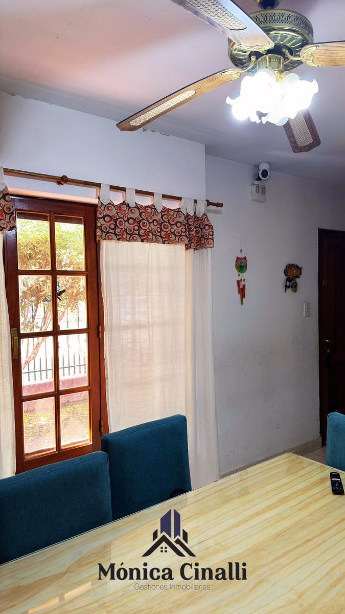 Casa en Villa Regina 1