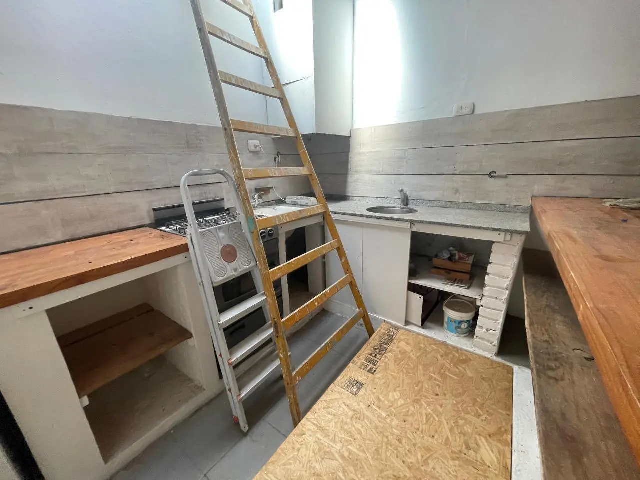 DPTO 2 DORM  LOCAL EN ALTO ALBERDI 5