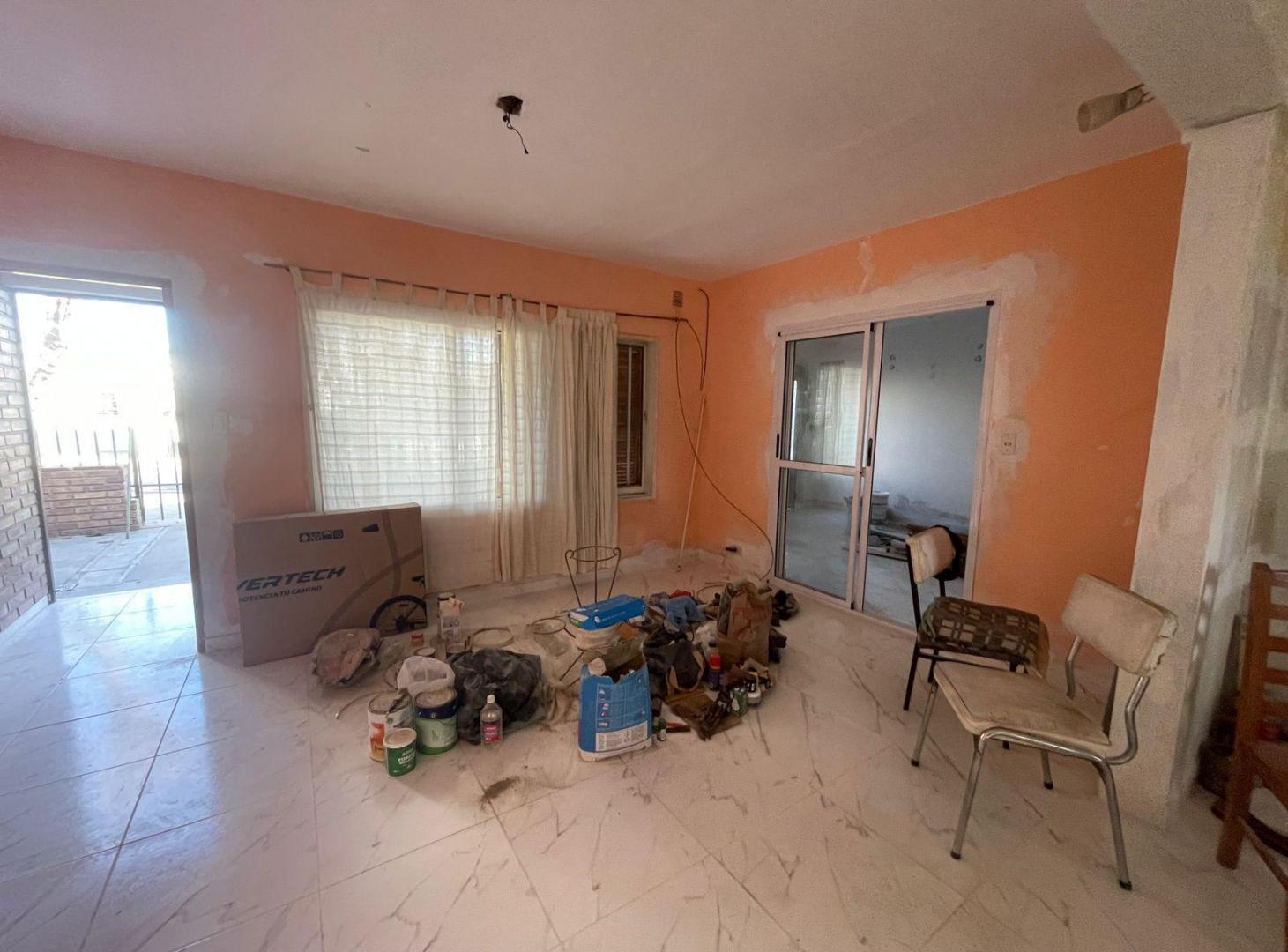 Foto de Casa en Venta 3 Dormitorios Excelente Ubicación en Barrio El Trébol, imagen 4