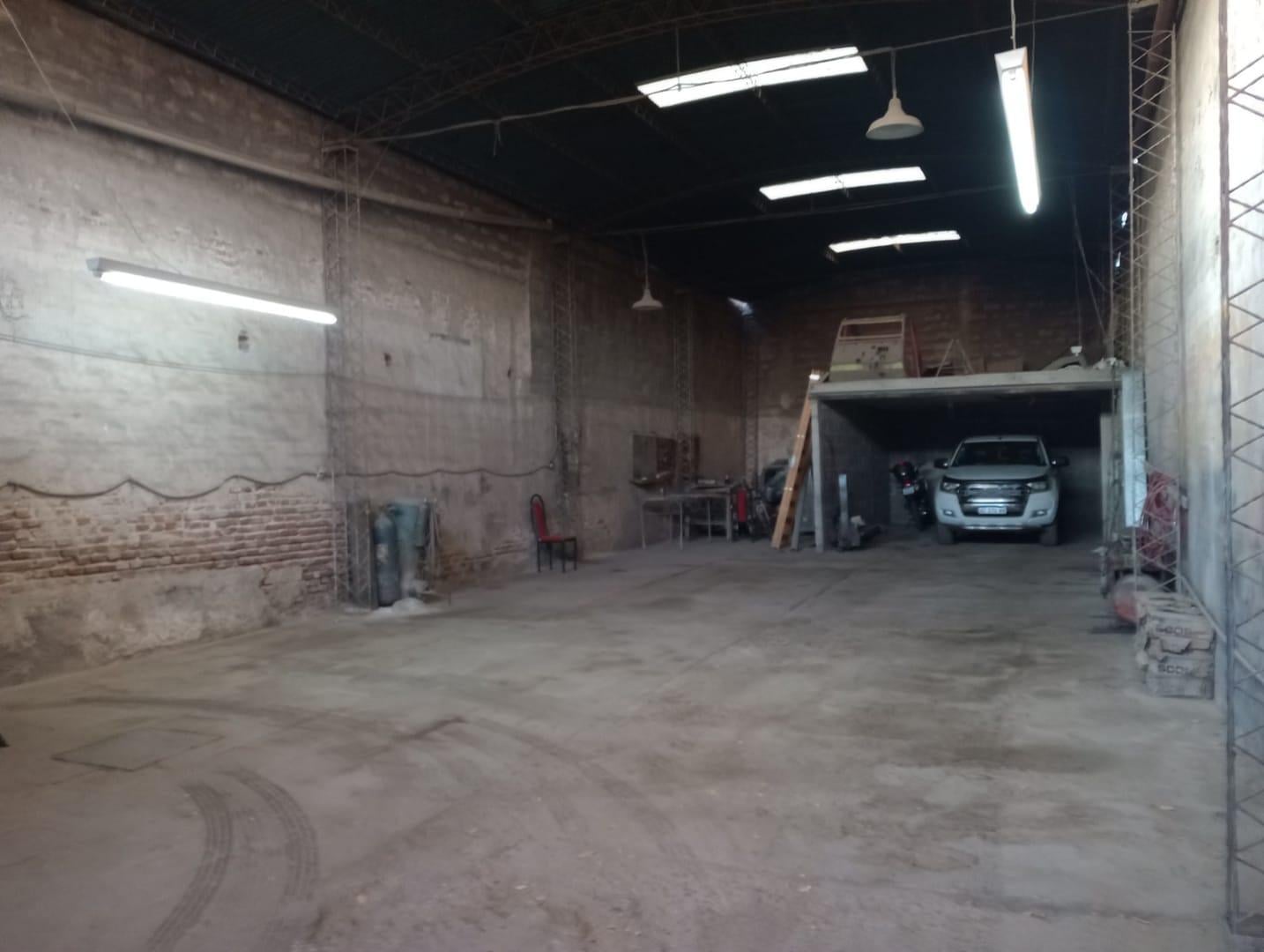 Foto de VENTA GALPÓN 200 M2 ALBERDI, imagen 4