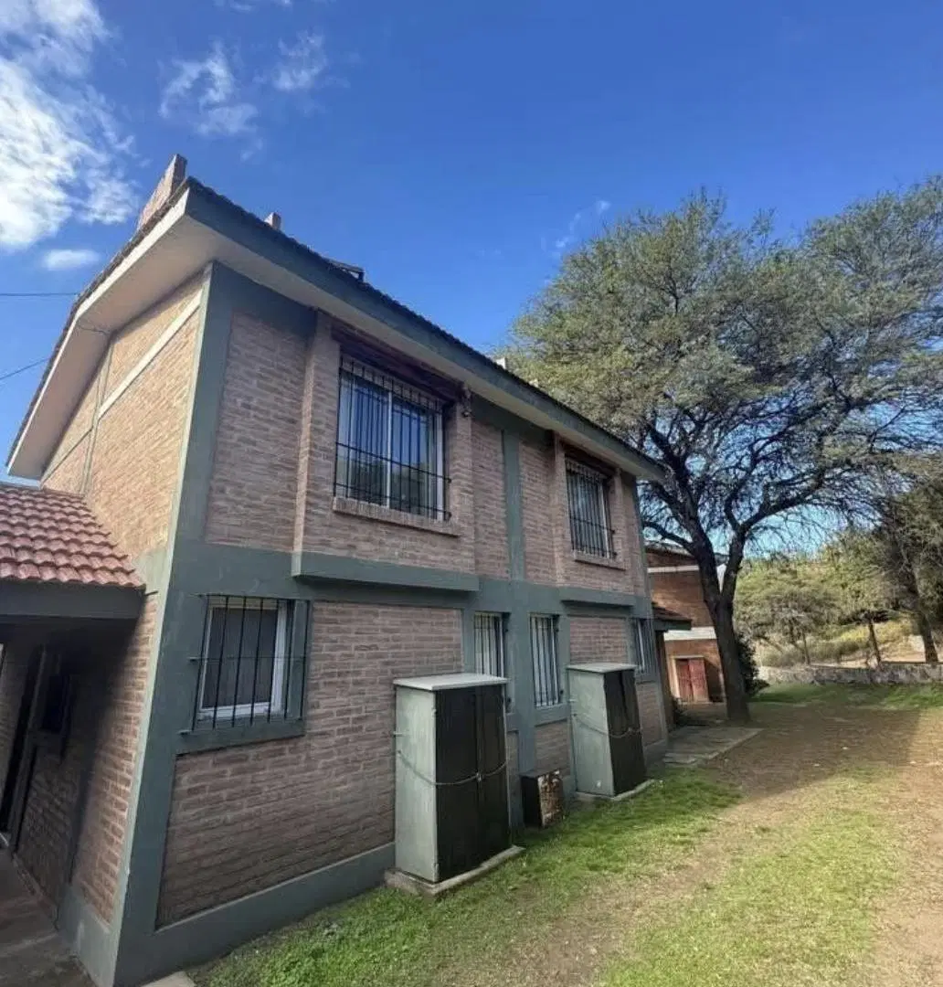 ALQUILER FIJO DUPLÉX EN COMPLEJO PRIVADO UNQUILLO 1
