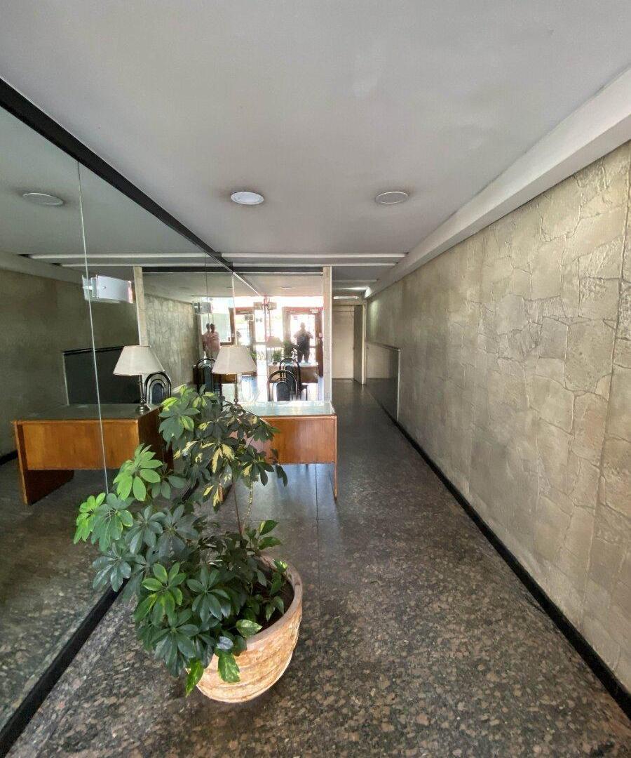 Foto de Venta de Departamento 3 ambientes zona avellaneda Centro, contrafrente, imagen 1