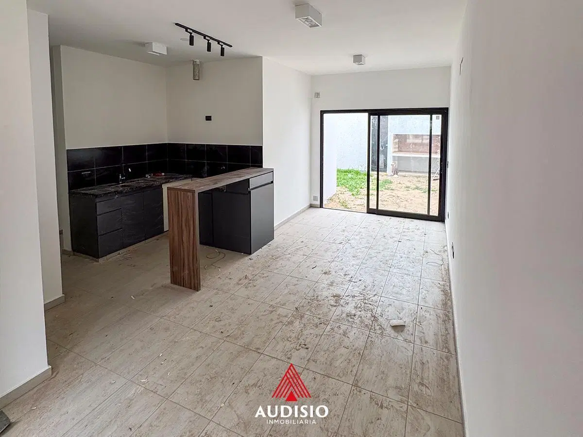 Duplex en venta - Rincones de Manantiales frente a espacio verde 2