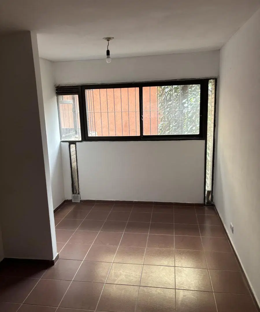 Departamento en Alquiler Ambrosio Olmos 4